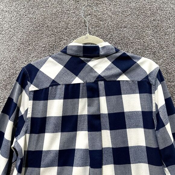 Vineyard Vines Chilmark Button Top Women 10 Blue Buffalo Plaid Relaxed Flannel - Picture 7 of 15